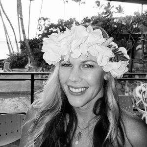 Meet your Posher, Holly